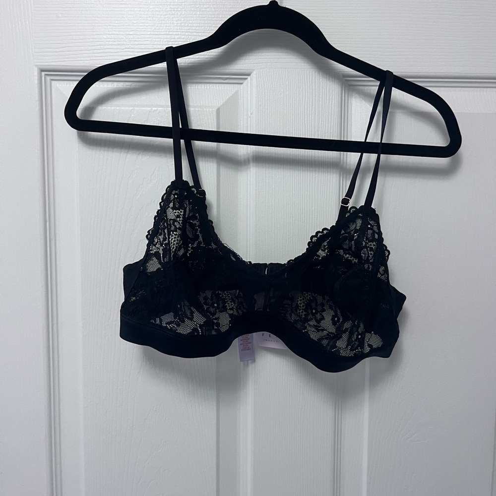 SAVAGE X FENTY FLORAL LACE AND MESH BRALETTE - Picture 3 of 10
